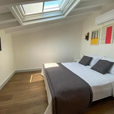 Quarto em Acomodações Particulares No 35 *